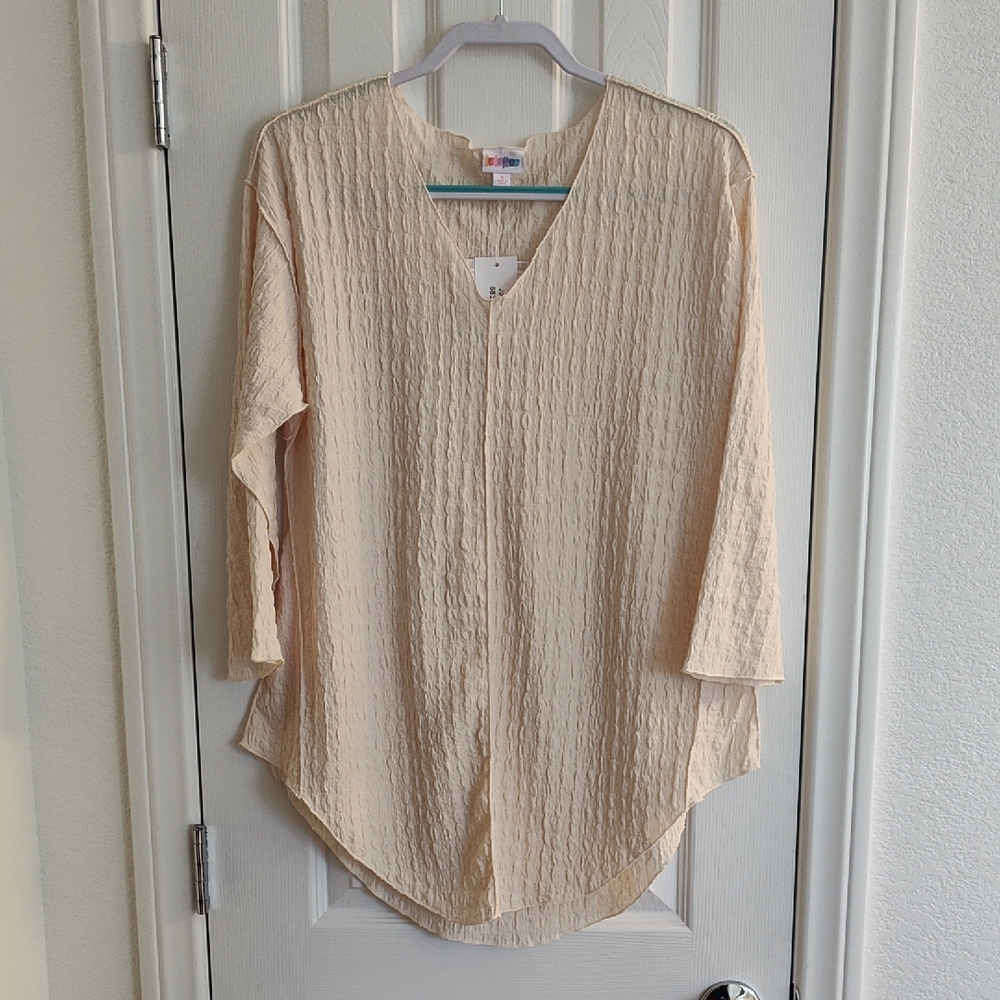 Lularoe Jolene V-neck Tunic Cream Size Small NWT